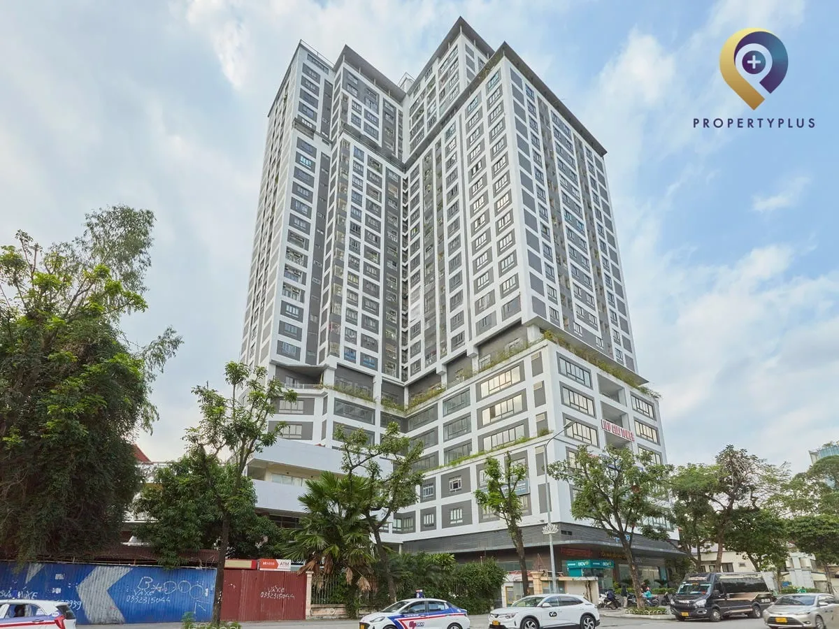 Tòa nhà Liễu Giai Tower nhìn từ góc đường.
